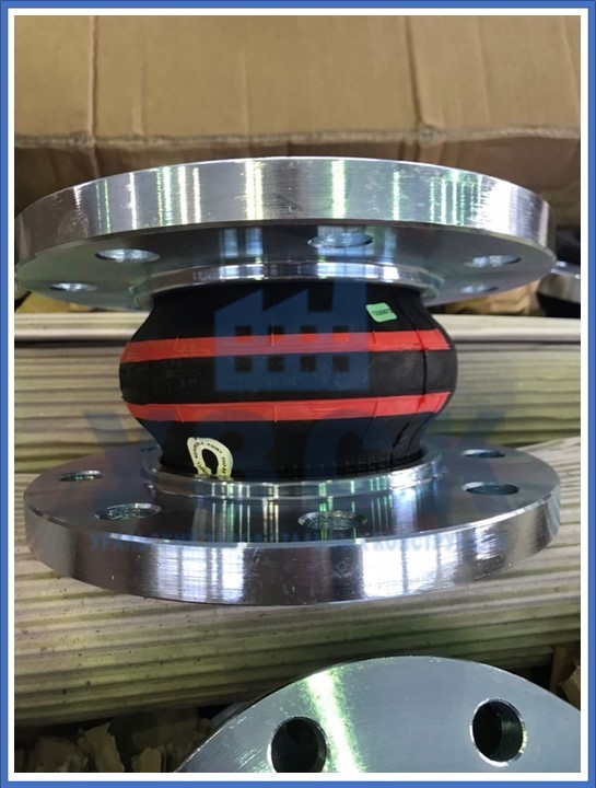 компенсатор резиновый фланцевый в Комсомольске-на-Амуре